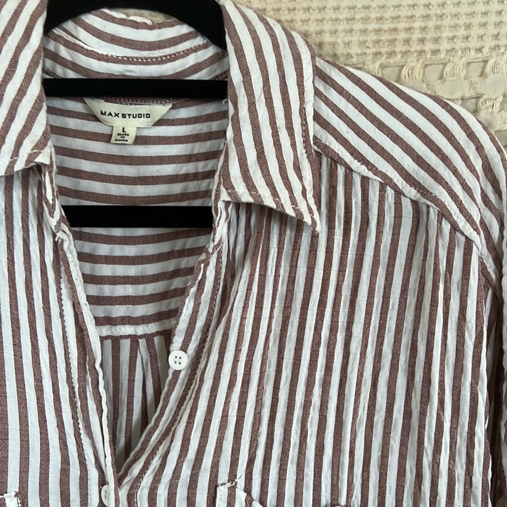 Max Studio SOFT button down - Picture 2 of 3